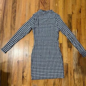 Naked Wardrobe Black and White Houndstooth Long Sleeve Bodycon Dress